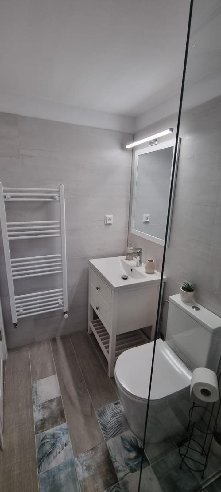 Rr House Apartment